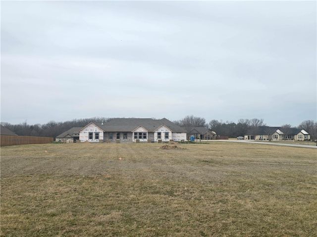 14836 Tikaani Drive, Siloam Springs, AR 72761