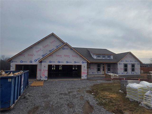 14836 Tikaani Drive, Siloam Springs, AR 72761