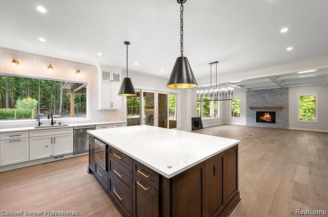 834 Church Street, Plymouth, MI 48170