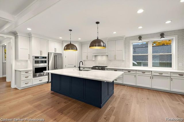 834 Church Street, Plymouth, MI 48170