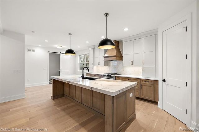 834 Church Street, Plymouth, MI 48170