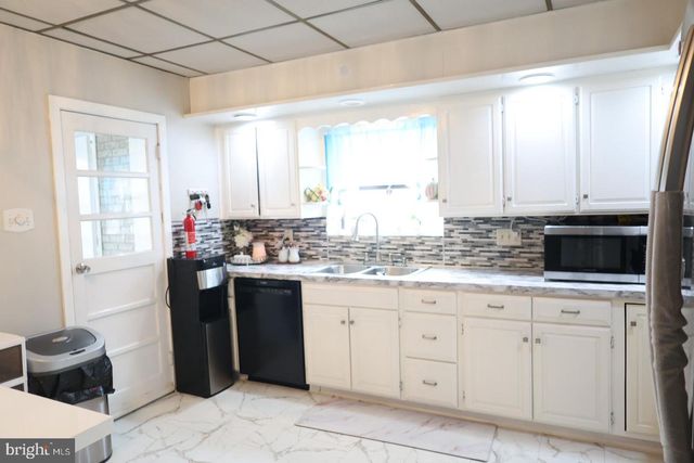 1106 E BELLEVUE AVE, Reading, PA 19605