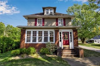 5095 Salt Road, Clarence, NY 14031