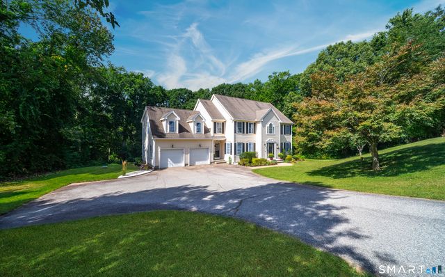 77 Falls Landing Road, Deep River, CT 06417