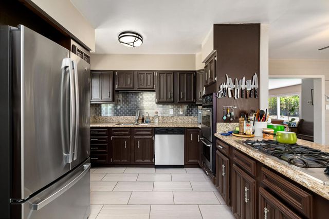 37767 Porter Drive, Cathedral City, CA 92234
