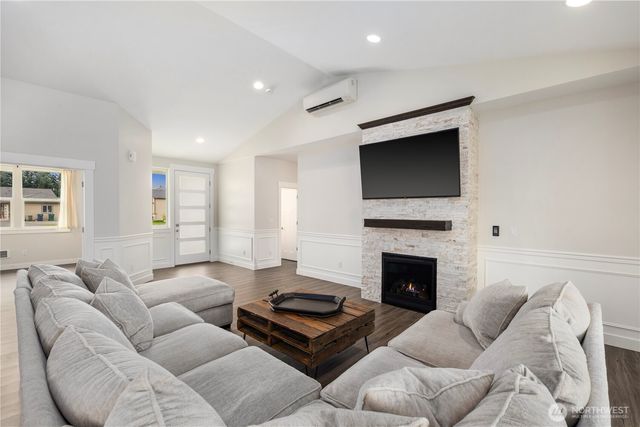 9617 251st Place NE, Arlington, WA 98223