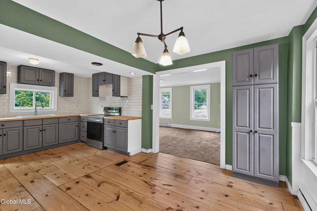 28 Vale Street, Salem, NY 12865