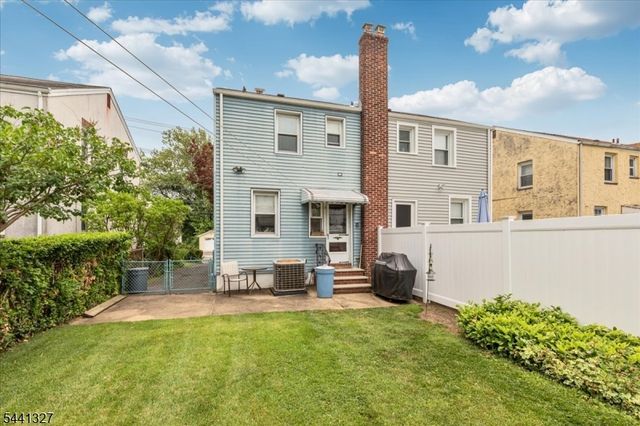 23 Myrtle St, Cranford Twp., NJ 07016