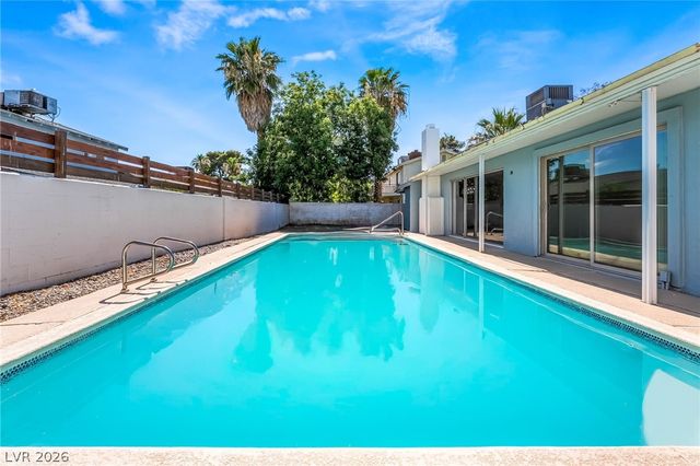 2535 Congress Avenue, Las Vegas, NV 89121