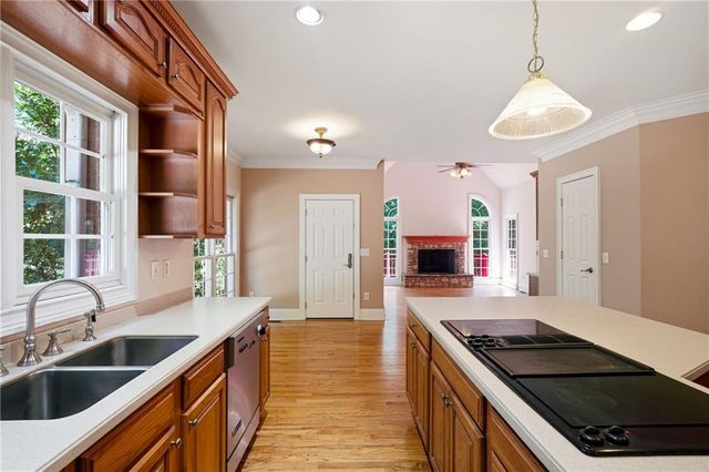 65 Tanglewood Road, Newnan, GA 30263