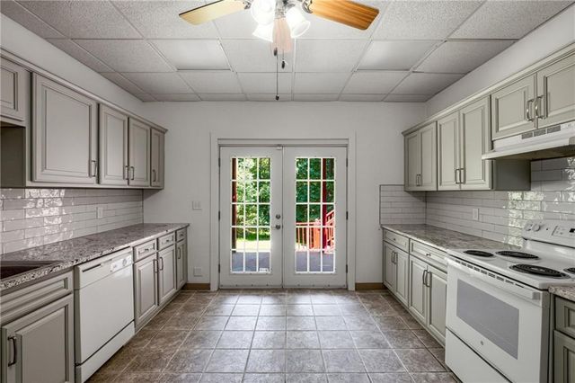 65 Tanglewood Road, Newnan, GA 30263