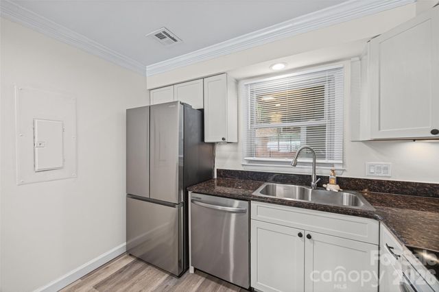 7332 Lakefront Drive 4, Charlotte, NC 28278