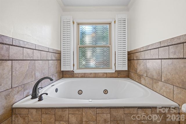 7332 Lakefront Drive 4, Charlotte, NC 28278