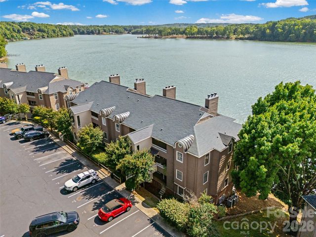 7332 Lakefront Drive 4, Charlotte, NC 28278