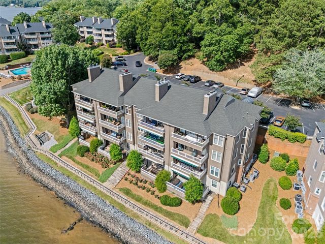 7332 Lakefront Drive 4, Charlotte, NC 28278