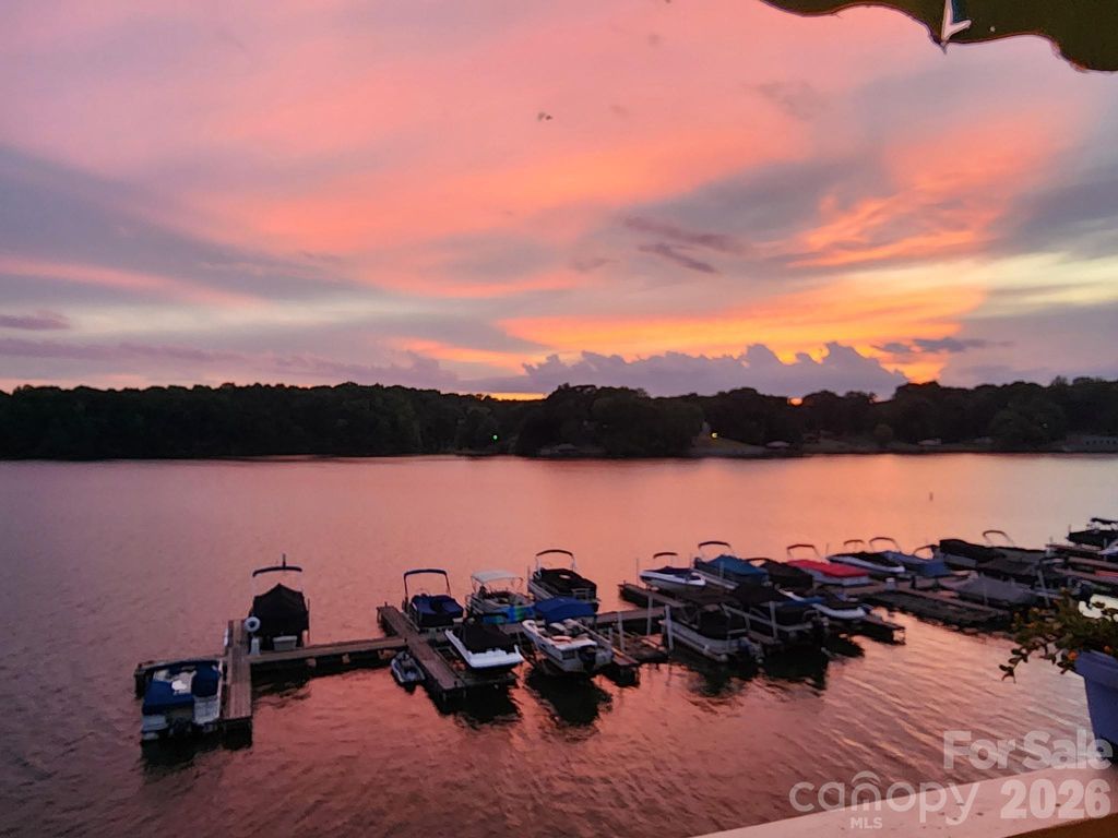 7332 Lakefront Drive 4, Charlotte, NC 28278