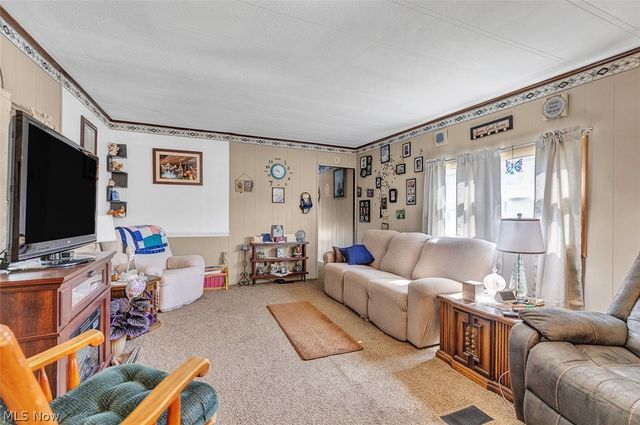 1166 Lafayette Road G1, Medina, OH 44256