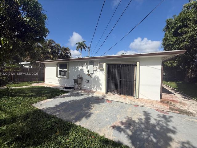 2650 SW 13th Ave, Fort Lauderdale, FL 33315