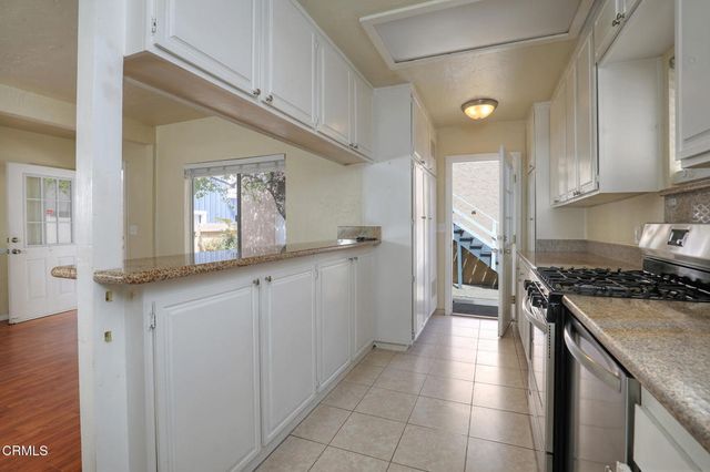 1088 1090 Bangor Lane, Ventura, CA 93001