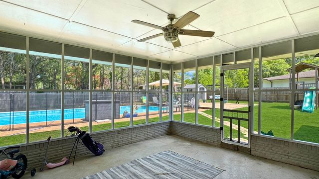 254 S WHITE STATION RD, Memphis, TN 38117