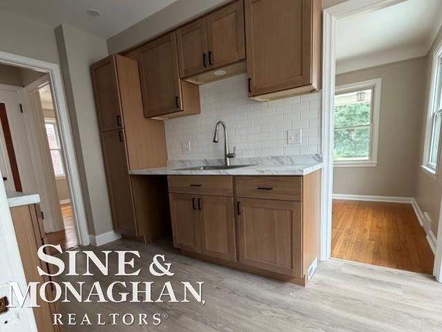 1555 Anita Avenue, Grosse Pointe Woods, MI 48236