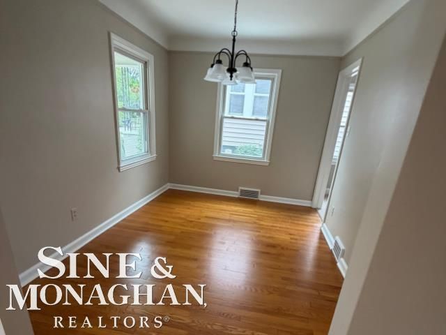 1555 Anita Avenue, Grosse Pointe Woods, MI 48236