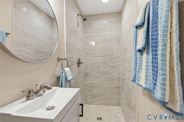 15401 Pocahontas Trl, Lanexa, VA 23089