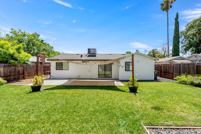 10555 Olson Dr, Rancho Cordova, CA 95670