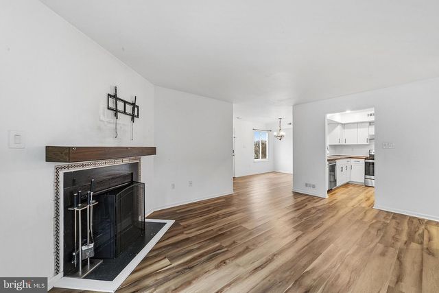 118 WOODLAKE DR, Marlton, NJ 08053