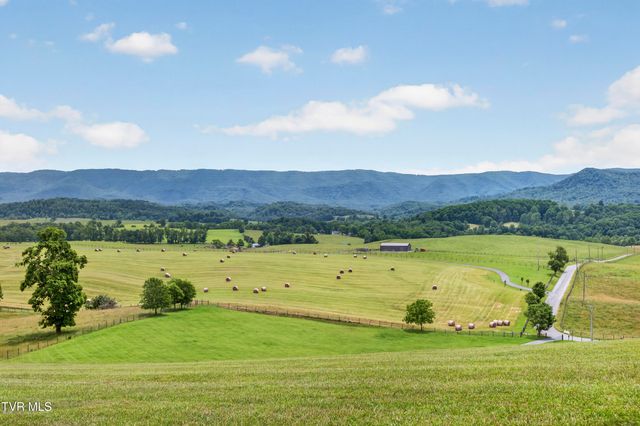 15277 Bishop Road, Chilhowie, VA 24319