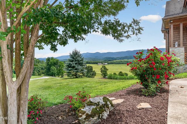 15277 Bishop Road, Chilhowie, VA 24319