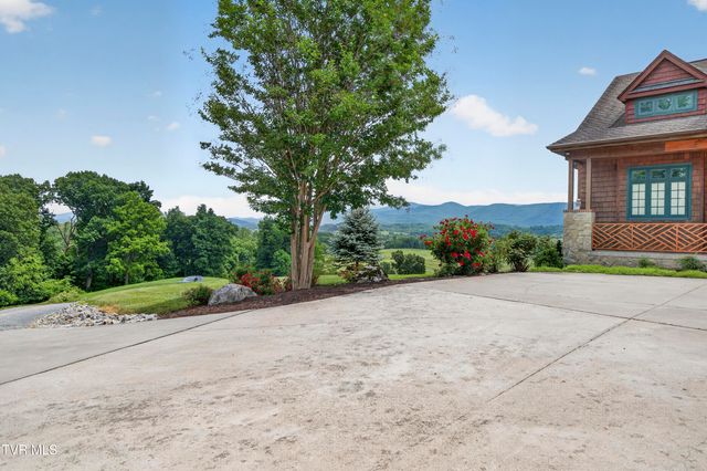 15277 Bishop Road, Chilhowie, VA 24319
