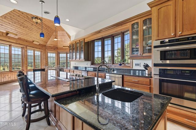 15277 Bishop Road, Chilhowie, VA 24319