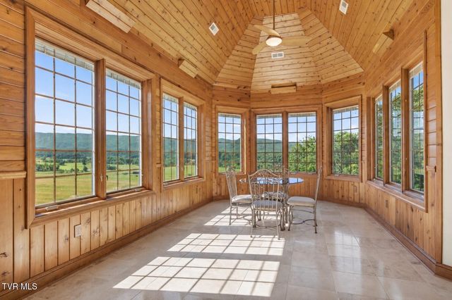 15277 Bishop Road, Chilhowie, VA 24319