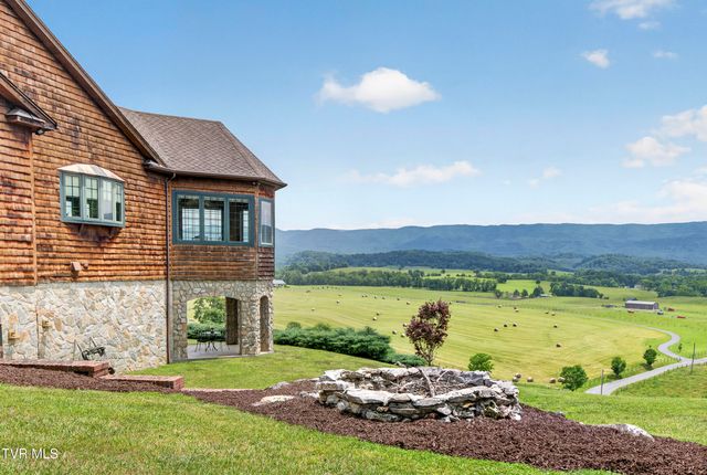 15277 Bishop Road, Chilhowie, VA 24319