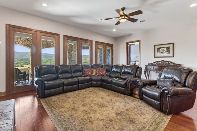 15277 Bishop Road, Chilhowie, VA 24319