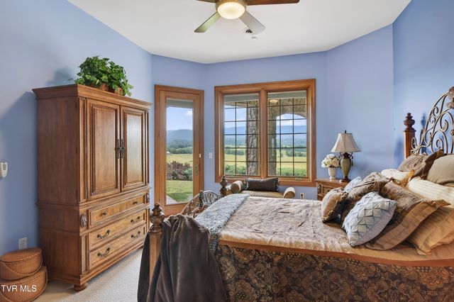 15277 Bishop Road, Chilhowie, VA 24319