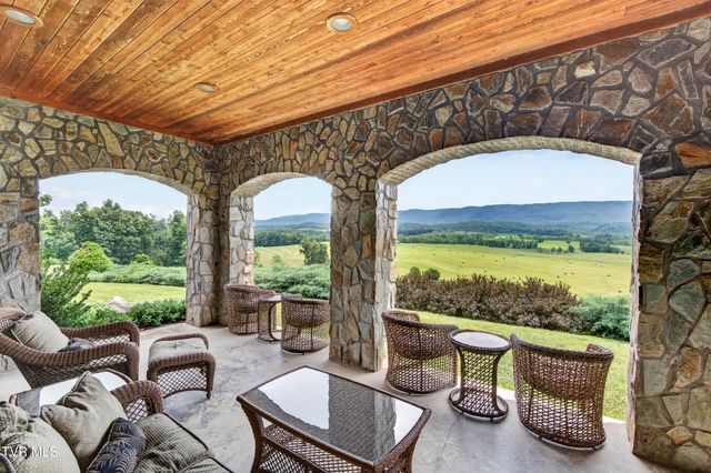 15277 Bishop Road, Chilhowie, VA 24319