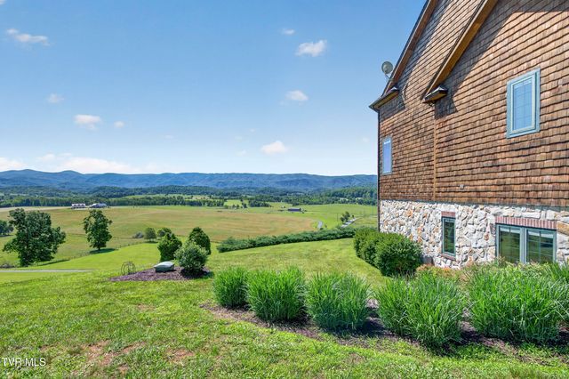 15277 Bishop Road, Chilhowie, VA 24319