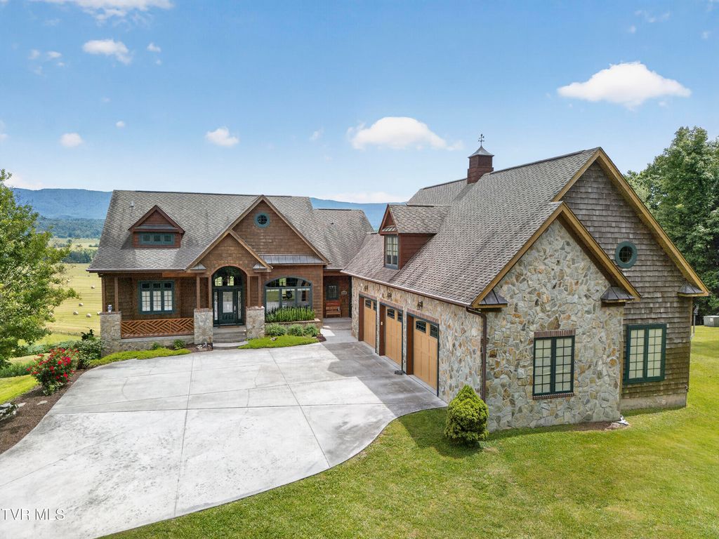 15277 Bishop Road, Chilhowie, VA 24319