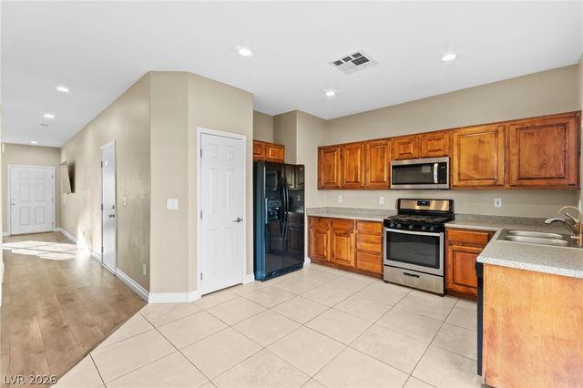 3540 Enchanted Mesa Court, Las Vegas, NV 89129