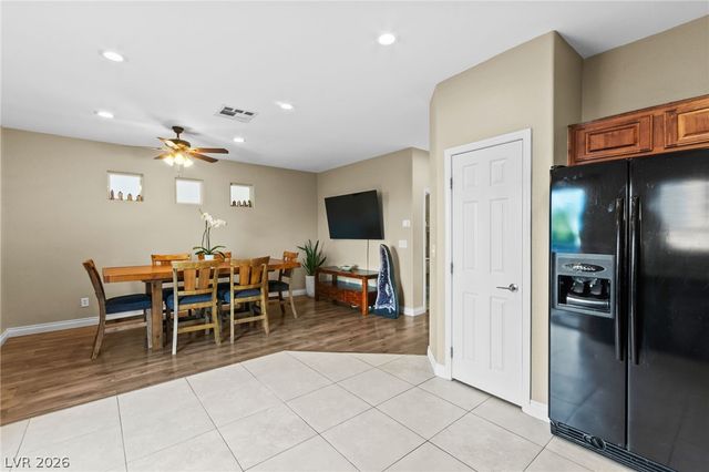 3540 Enchanted Mesa Court, Las Vegas, NV 89129