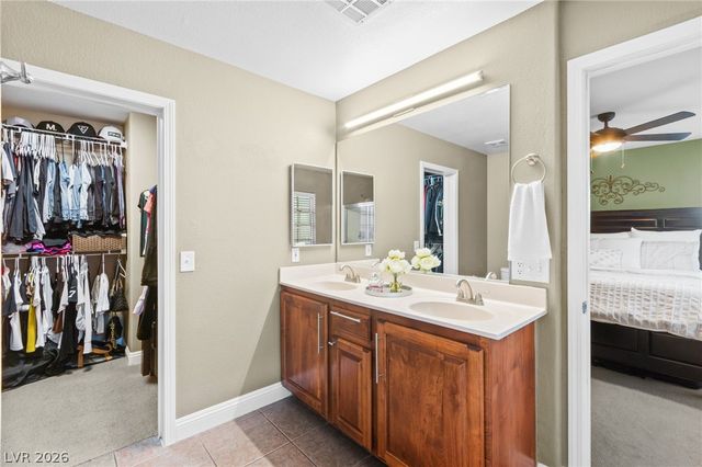 3540 Enchanted Mesa Court, Las Vegas, NV 89129