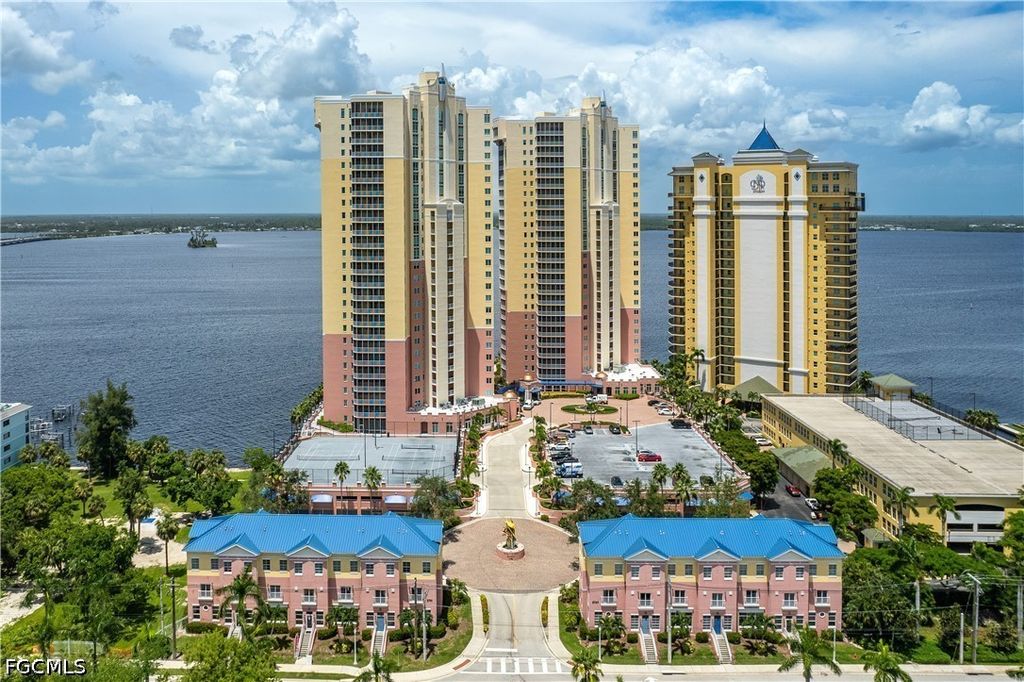 2743 1st ST 2106, Fort Myers, FL 33916