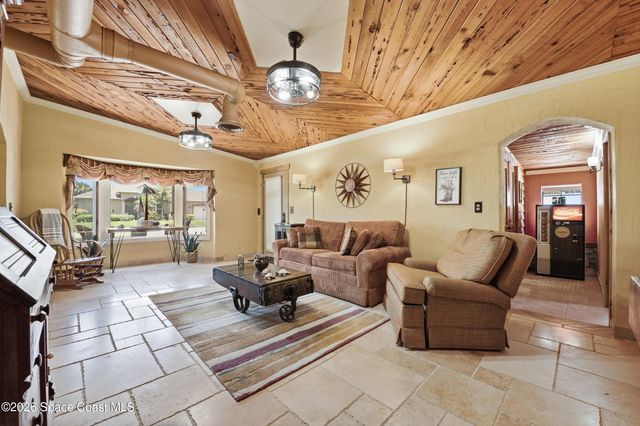 1055 S Brevard Avenue, Cocoa Beach, FL 32931