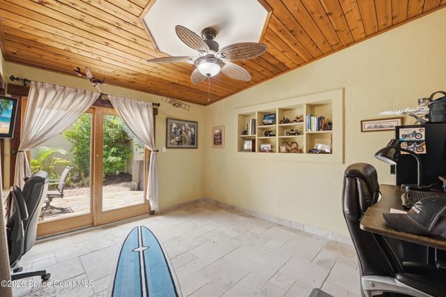 1055 S Brevard Avenue, Cocoa Beach, FL 32931