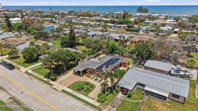 1055 S Brevard Avenue, Cocoa Beach, FL 32931