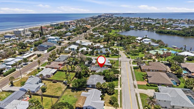 1055 S Brevard Avenue, Cocoa Beach, FL 32931