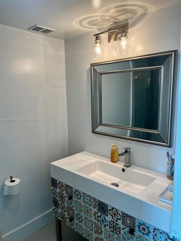 10000 W Bay Harbor Dr 503, Bay Harbor Islands, FL 33154