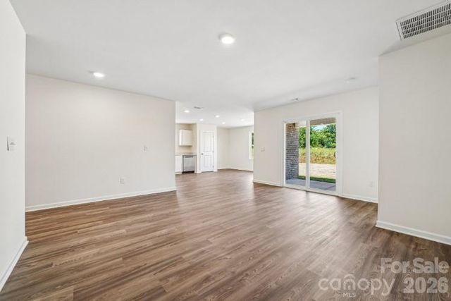 291 Parris Farm Road, Chesnee, SC 29323